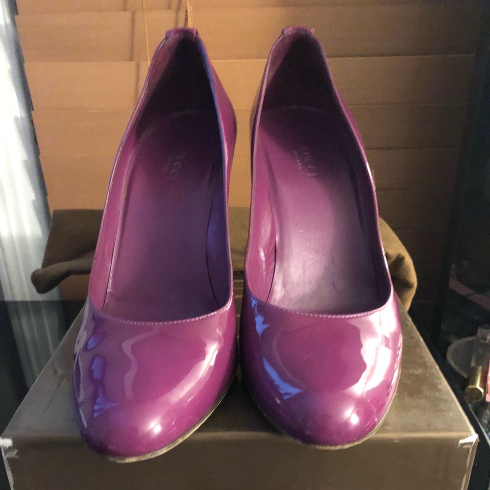 Gucci Patent Leather Pumps.